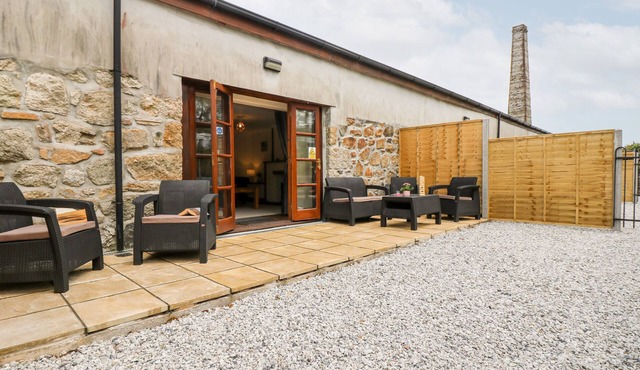 THE LINNEY@THE WEST DRY, family friendly, with a garden in St Austell in St. Austell