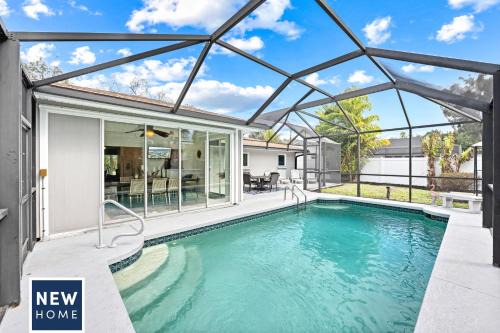 The Siesta Shortcut | Spacious Pool Home Minutes to Siesta Key Beach in Sarasota