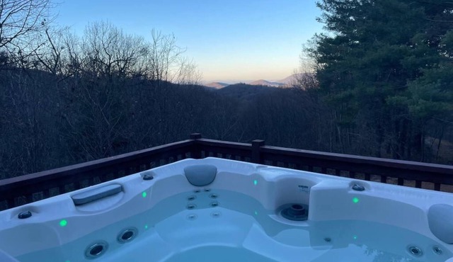 Timber Creek Falls - a Shenandoah cabin with a private waterfall in Bentonville