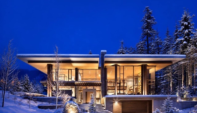 Two Cedars - Ski in-Ski out, Kadenwood Estate in Whistler
