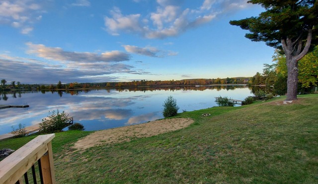 Waterfront Cottage Suite 1 Bdrm, 2 Bath, Beach, BBQ, Fire Pit Patio, shared Dock in Combermere