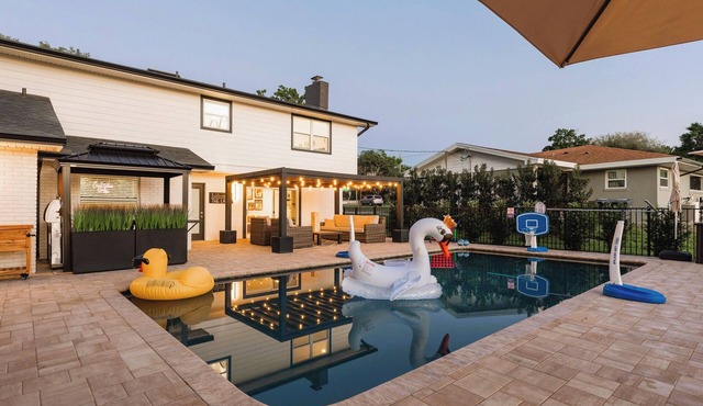 Waterfront-Heated SaltWtr Pool-Putting Green-Beach-FirePit-Dock-Sunsets-Legoland in Winter Haven