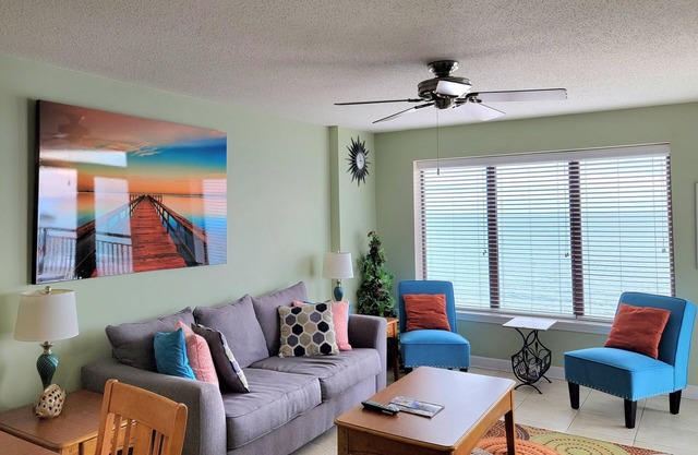 Yacht Club Villas 