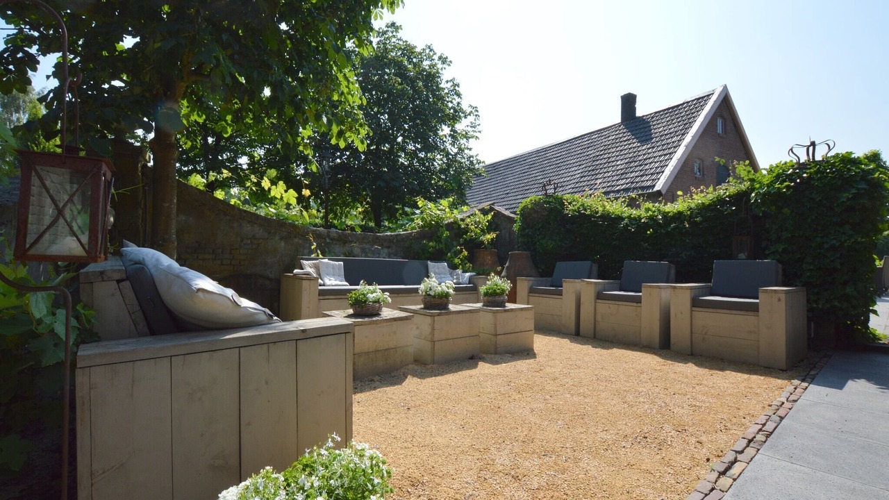 Photo of Patio Balcony in Alphen