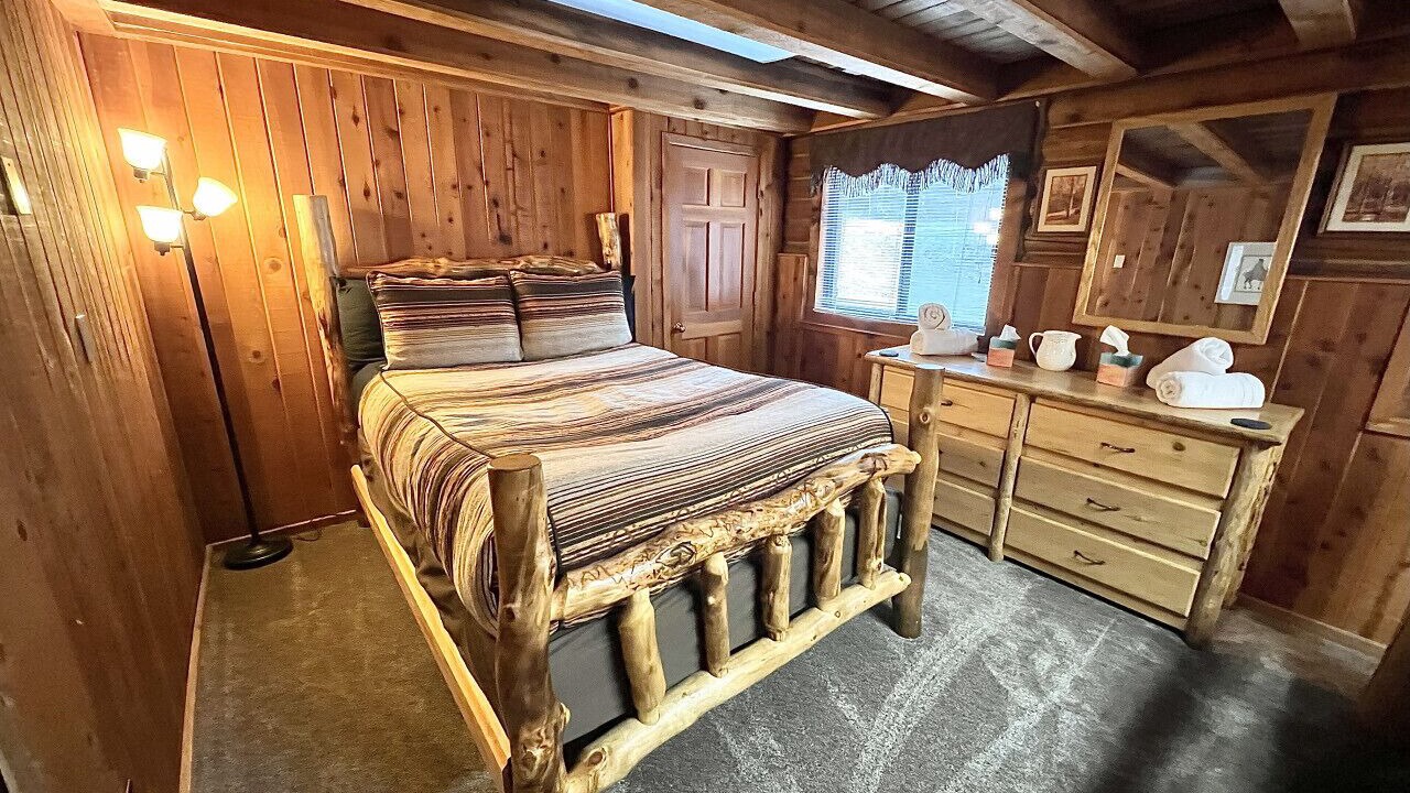 Photo of Bedroom in Sundance