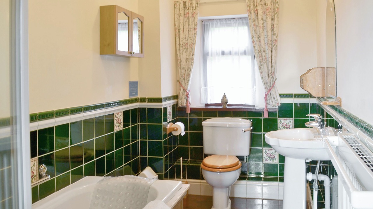 Photo of Bathroom in Colyton
