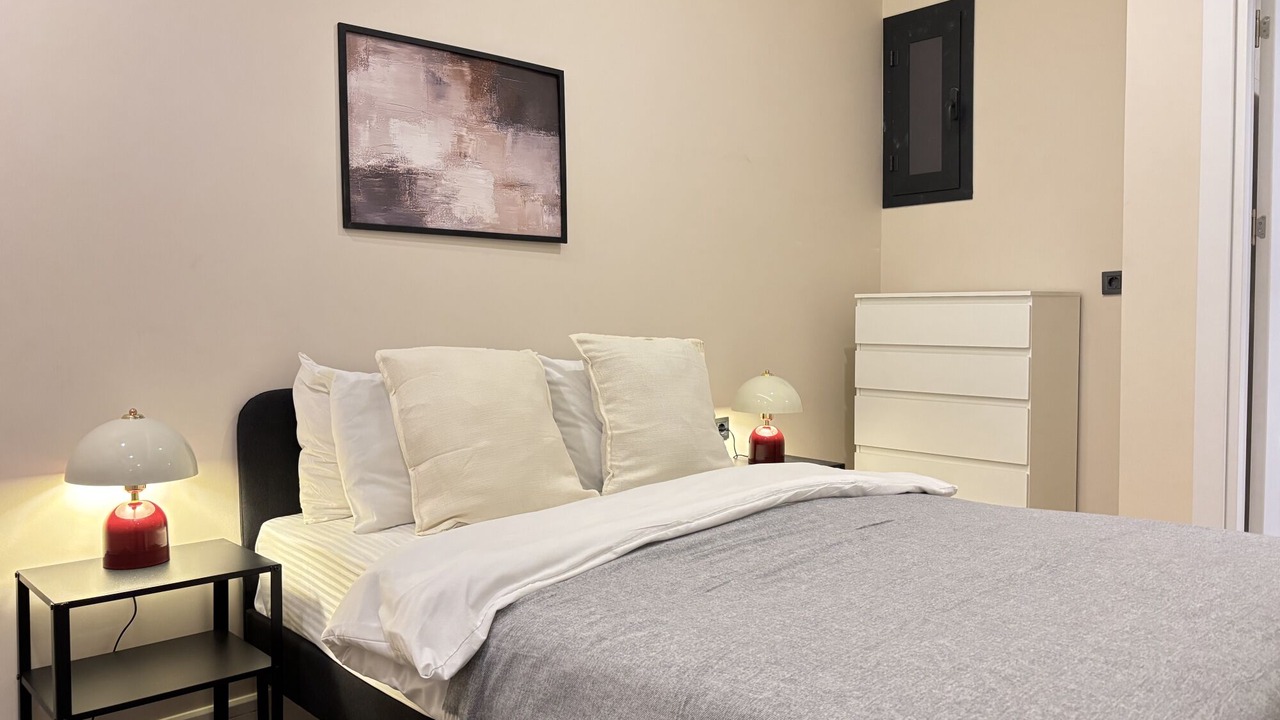 Photo of Bedroom in Osmanbey