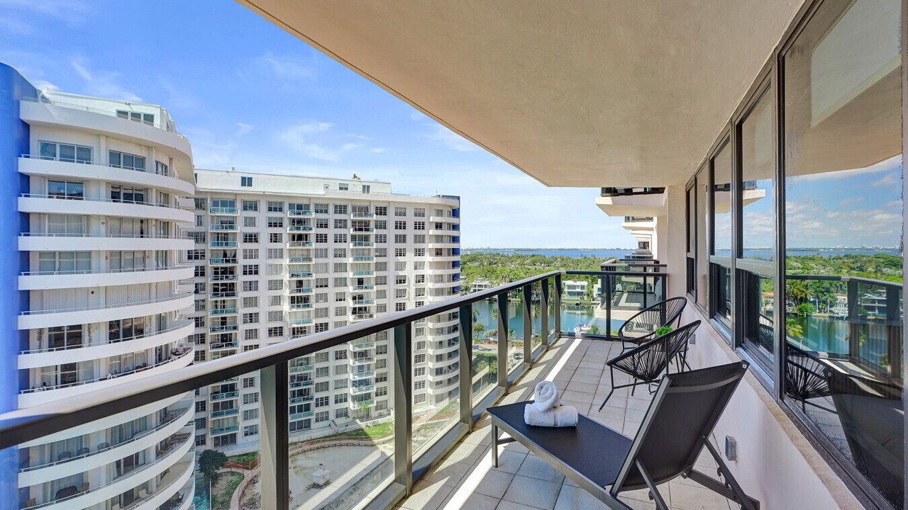 Photo of Outdoor in Mid Beach