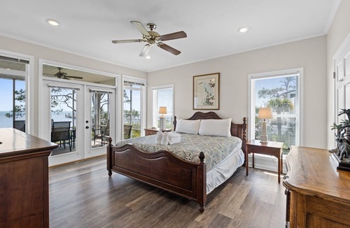 Cape San Blas House | Bayfront Home w/Private Dock & New Addition—Perfect for Large Families