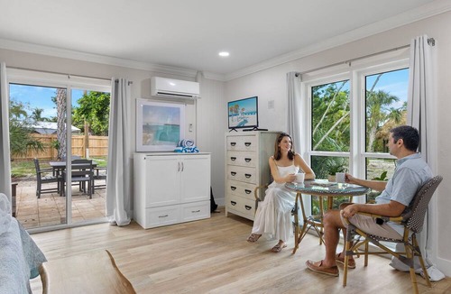 Sanibel Cottage | The Rosella-Great value on Sanibel! Walk to dining, shops and The Lighthouse-on Historic East End!