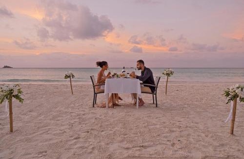 Praslin Island Resort | Acajou Beach Resort