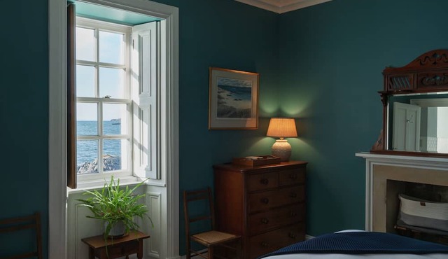 Eilean Sionnach Lighthouse Cottage in Sleat