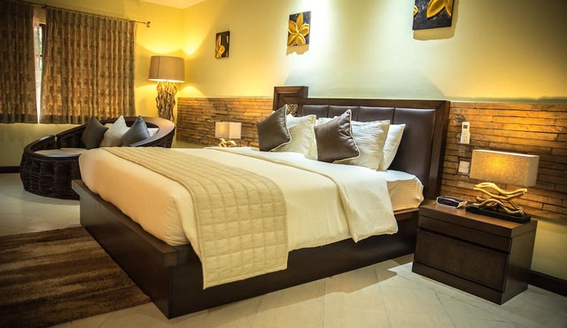 Oasis Hotel Restaurant & Spa in Praslin Island