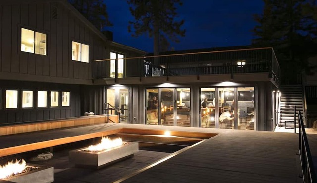 Outdoor Enthusiasts' Dream - Near Ski & Lake Tahoe in South Lake Tahoe