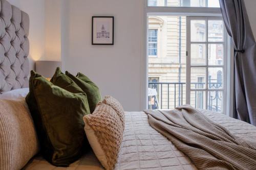 Special apartment with balconies - in the very heart of Leeds in Leeds